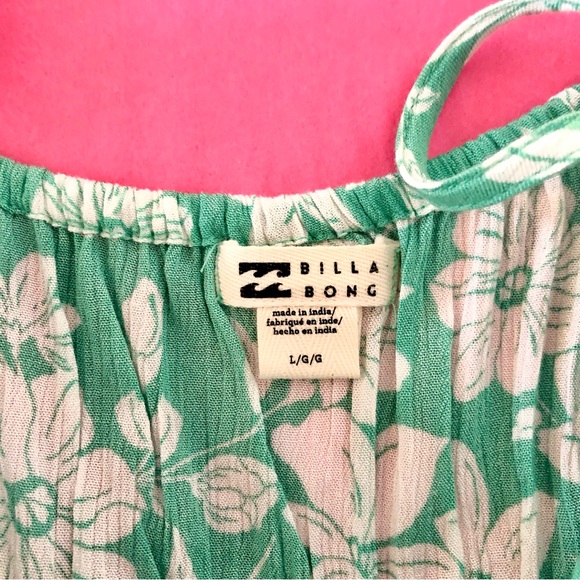 Billabong Rebel Heart Ruffle Detail Dress in Green and White Print. Size Large - Picture 10 of 16